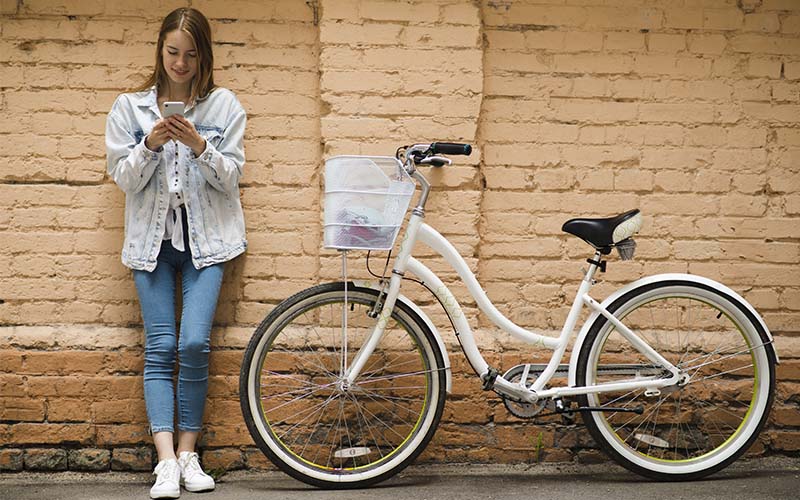 bicykel s predným košíkom