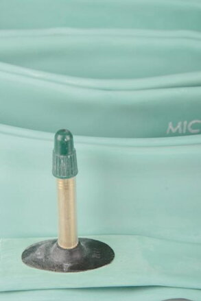 Duša A1 LATEX 700x18/20C (18/20-622) FV 36mm 70g