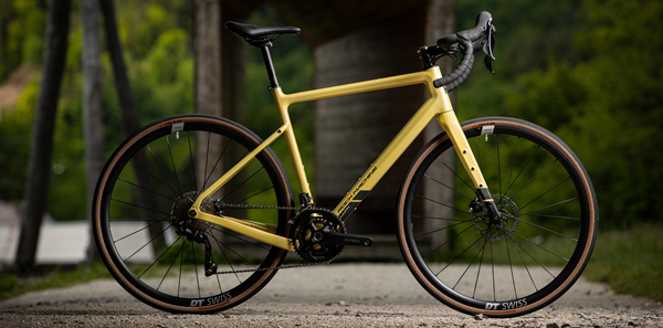 Rock Machine Lukk Cr - náklonnosť na prvé zvezenie, láska na stálo