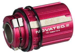 Novatec D2 ABG orech, 3-západkový, Shimano HG11, hliník, OEM