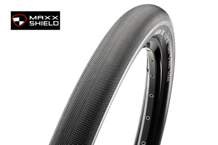 Plášť MAXXIS Re-Fuse 700x28 kevlar čierny