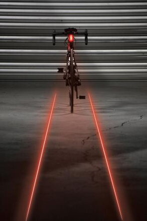 LEZYNE Zadné svetlo LASER DRIVE čierne, 250 Lumenov, USB LEZYNE Zadné svetlo LASER DRIVE čierne, 250 Lumenov, USB