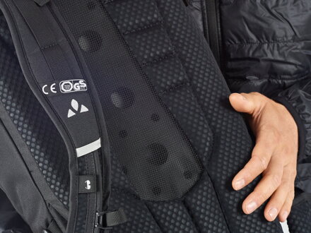 Vaude cyklistický batoh Moab Pro 16 II, unisex, hnedo-čierny