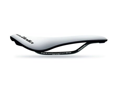 SELLE ITALIA sedlo Novus EVO Boost Superflow TEST SELLE ITALIA sedlo Novus EVO Boost Superflow TEST