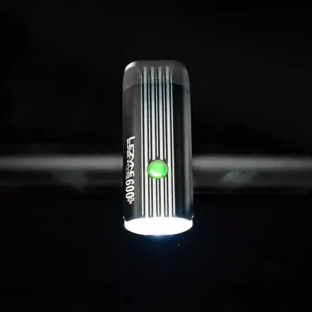 LEZYNE predné svetlo SUPER StVZO 600+ FRONT LEZYNE predné svetlo SUPER StVZO 600+ FRONT